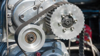 Rozrząd: pasek czy łańcuch — różnice, koszty, objawy zużycia